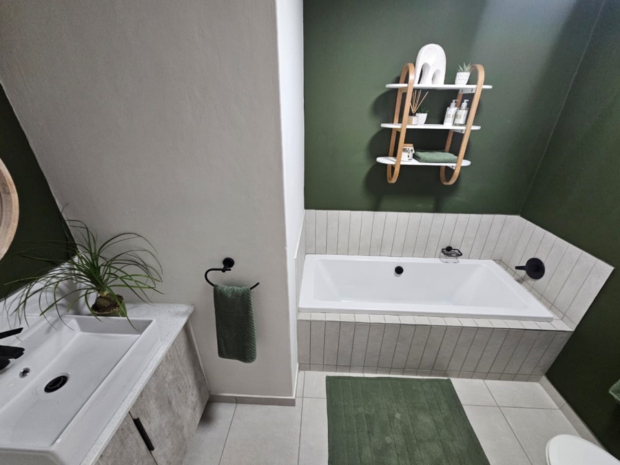 2 Bedroom Property for Sale in Cashan North West